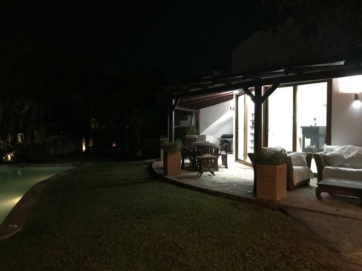 Villa With Heated Pool And Jacuzzi Close To Puerto Banus And Beach Estepona Zewnętrze zdjęcie